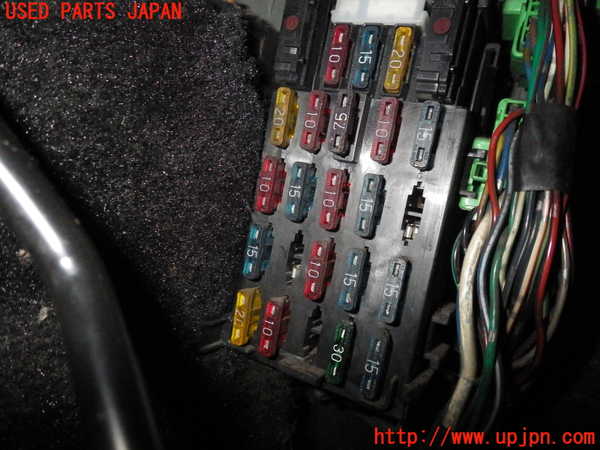 5UPJ-71446741]サバンナ RX-7 後期(FC3S)ヒューズボックス 室内 運転席