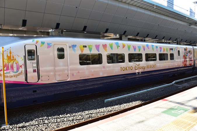 E2系「東京ディズニーリゾート40周年記念 Magical Dream Shinkansen
