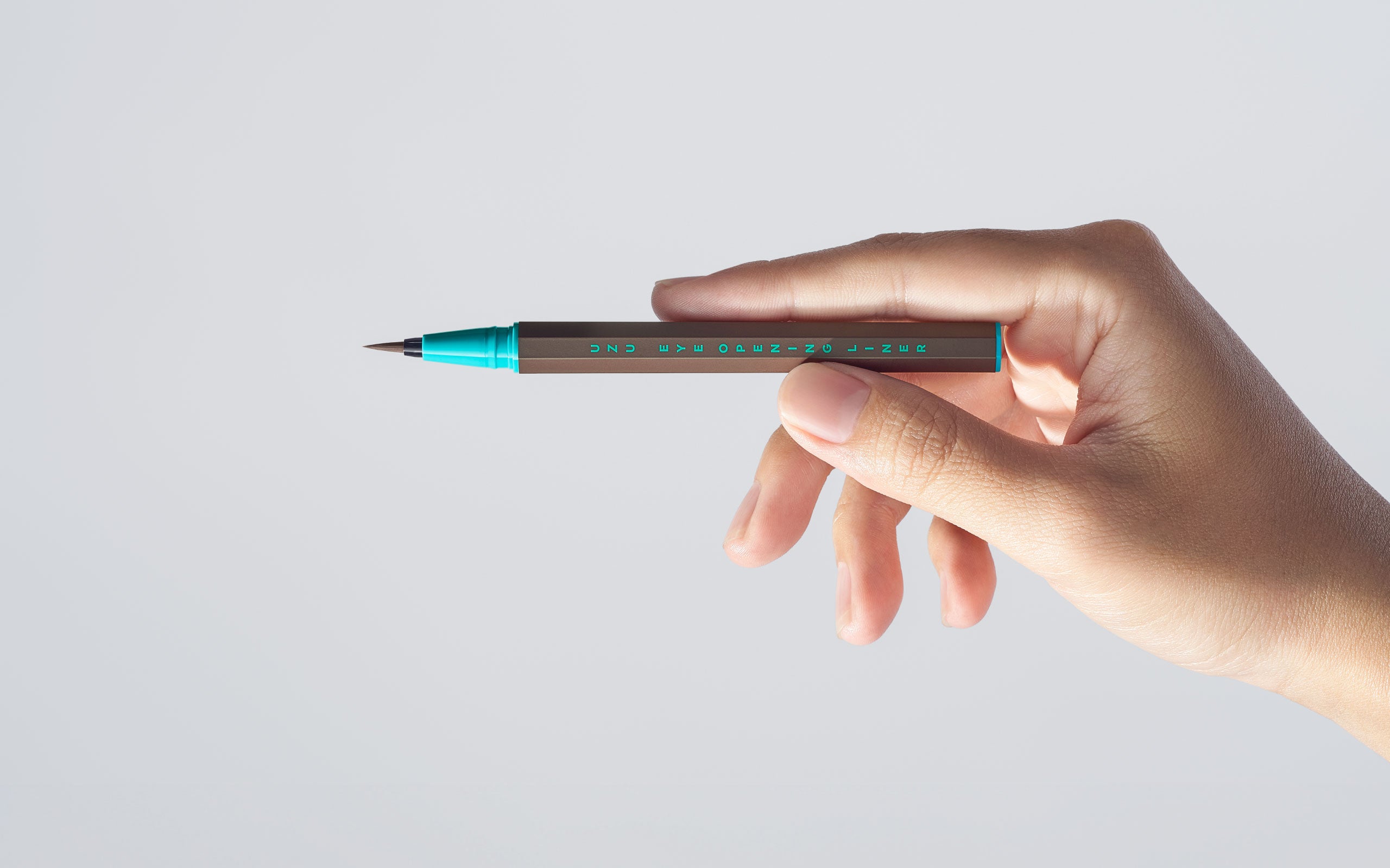 UZU BY FLOWFUSHI(ウズバイフローフシ)公式サイト - 化粧品