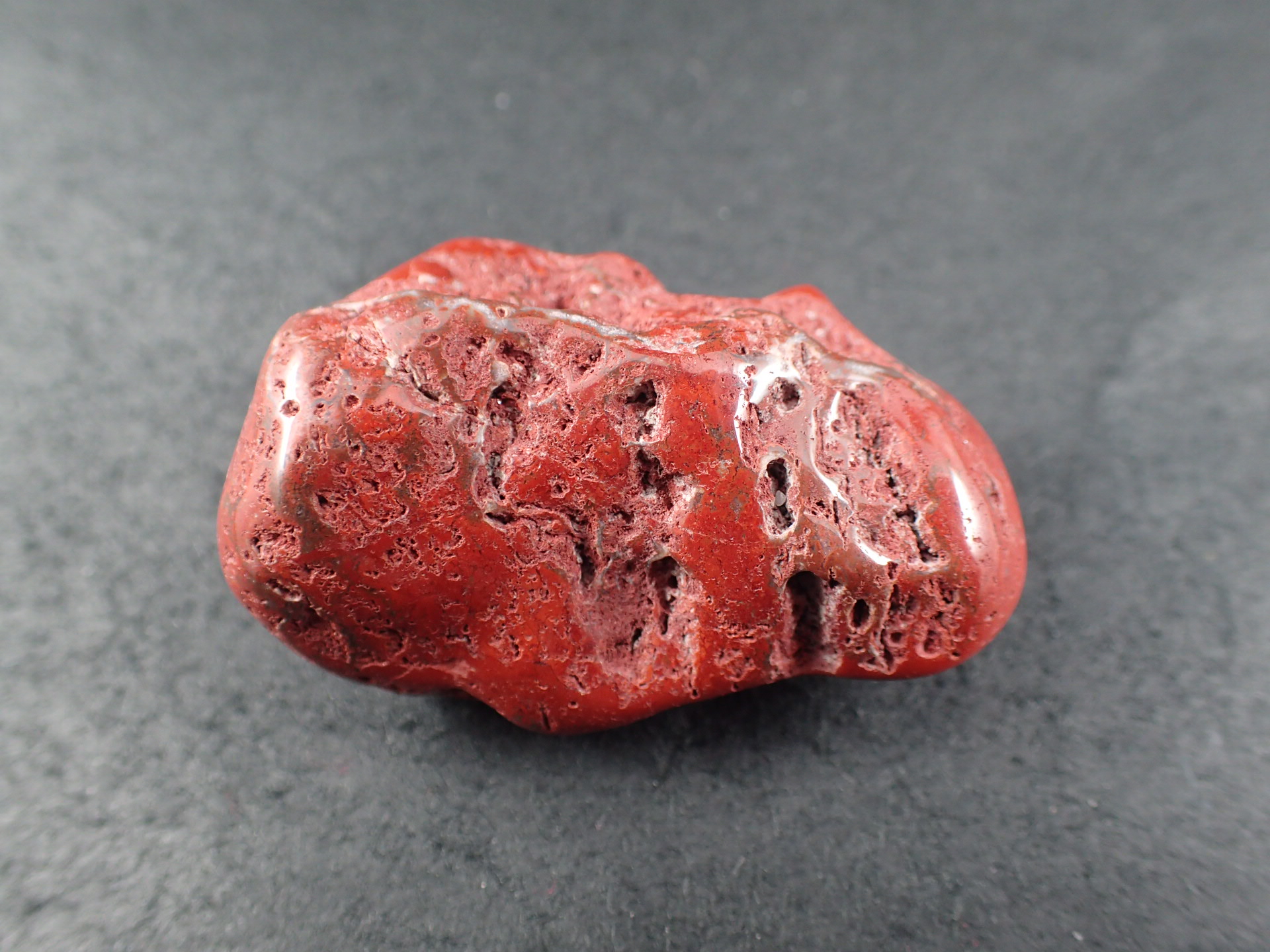 最高品質佐渡赤玉石(SADO AKADAMA) 新潟県佐渡市産 ｜石の販売専門店