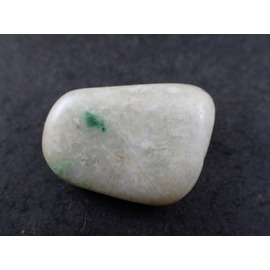 最高品質ヒスイ輝石(Jadeite) 新潟県糸魚川市青梅町 産 ｜石の販売専門