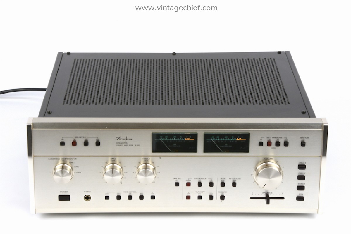 High End Accuphase E-303 Amplifier | 2 x 130 Watt | VU Meters | 2