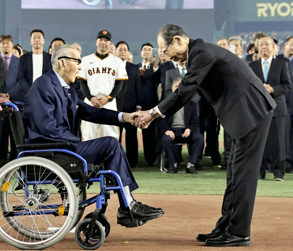 長嶋茂雄・巨人軍終身名誉監督「絶対勝つんだ」…激励されたチーム