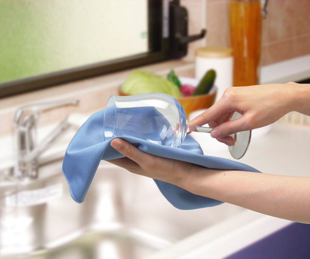 MICROTH 水拭きガラスクロス 30×30 | 山崎産業株式会社 家庭用品事業