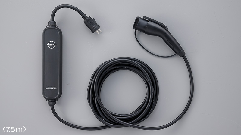 日産：オプショナルパーツ | 日産アリア【ARIYA】 | 周辺機器 | 充電