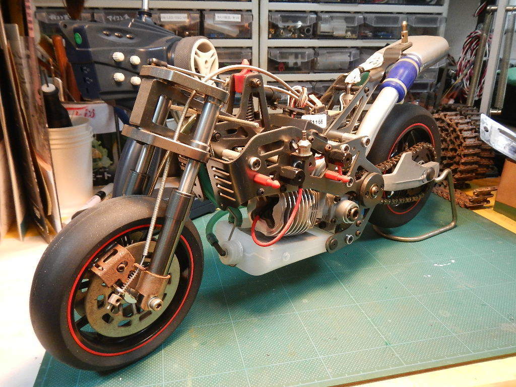 DUCATI 999R 1/5スケールGPバイク: 東名川崎製作所（仮）