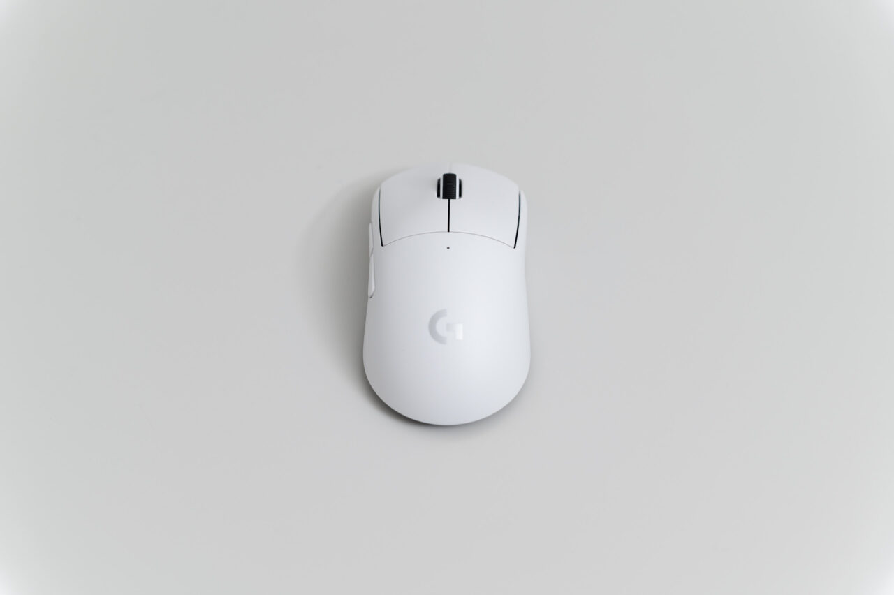 Logicool G PRO X SUPERLIGHT 2c レビュー：G PROシリーズ初の