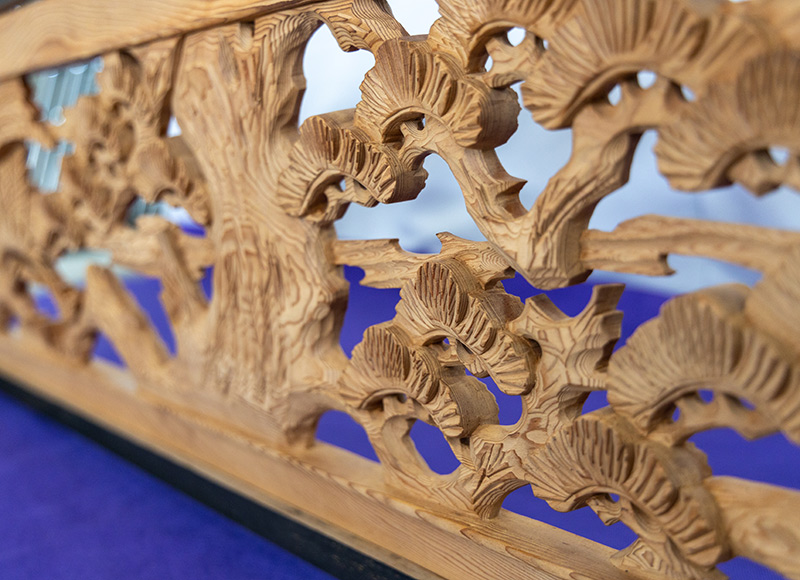 欄間】杉上彫刻欄間（松鶴）〔右向〕 - 山清片山オンラインショップ