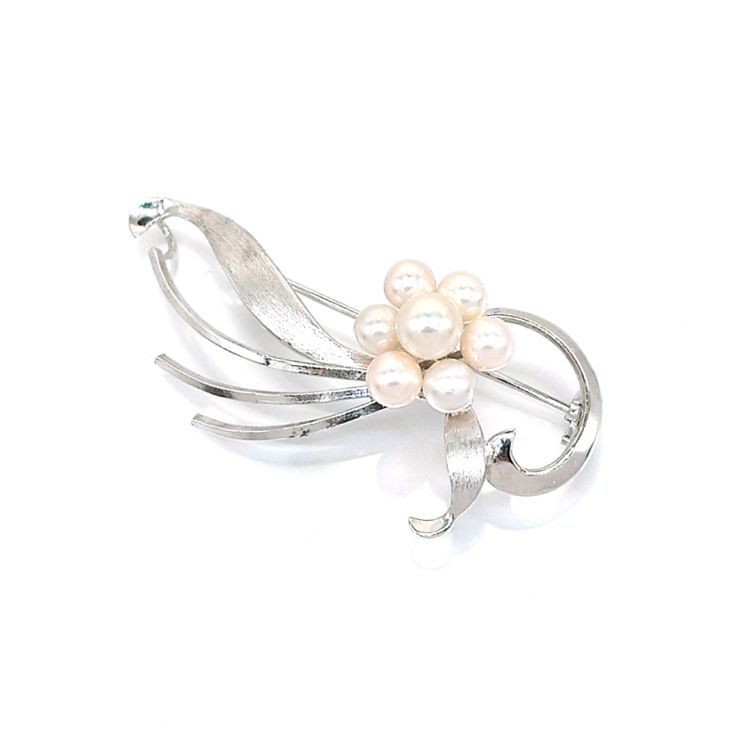 花パールのエレガントブローチ – 柳澤商会 ジュエリーカタログ