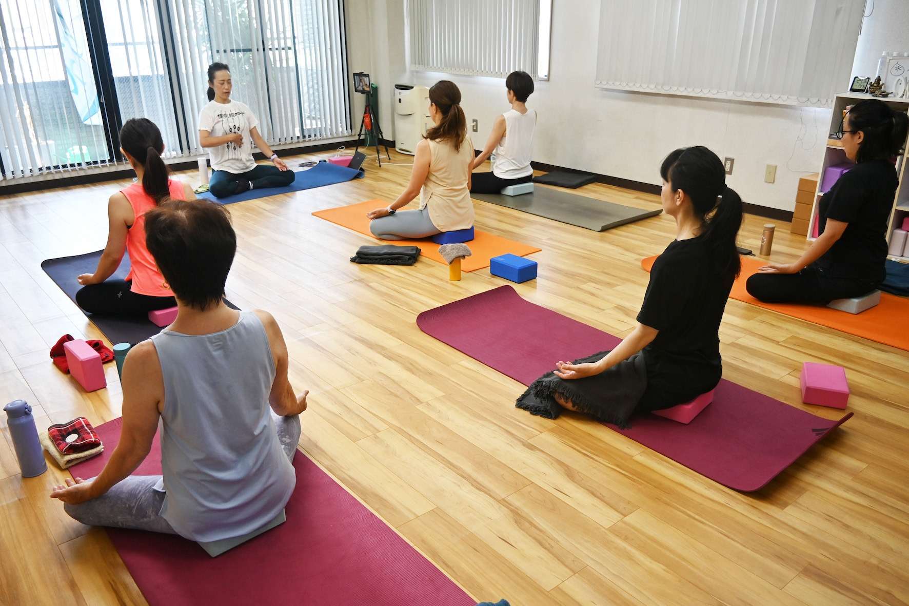 12/6 経絡ヨガで体のメンテナンスはいかが？ | YOGAスタジオ・PARADISE