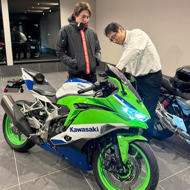 青汁王子が『ニンジャZX-4RR 40thアニバーサリーエディション』購入