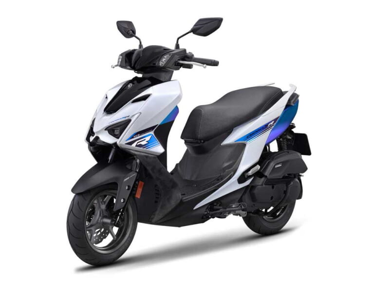 ヤマハ「シグナスX」復活!! 新登場155cc版「シグナスXR」、125cc版