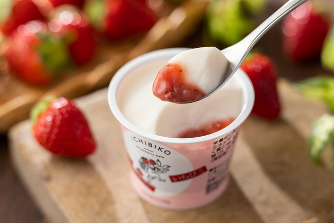 セブン限定】いちごスイーツ専門店「ICHIBIKO」のいちごミルクが