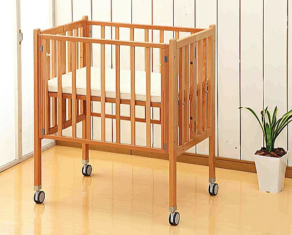 業務用 折りたたみコンパクトベッド（マット付） | 国産ベビーベッド