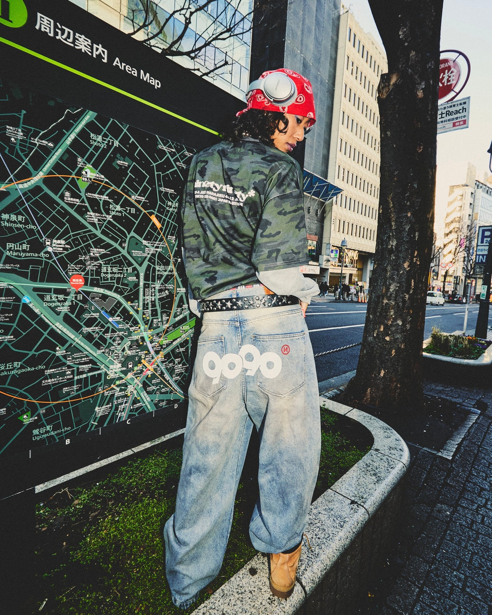 9090 OG Logo Painted Denim Pants – YZ