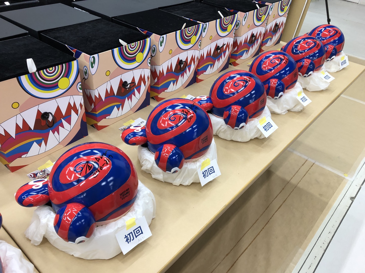 村上隆直筆サイン入りフィギュアを販売いたします。 | Zingaro