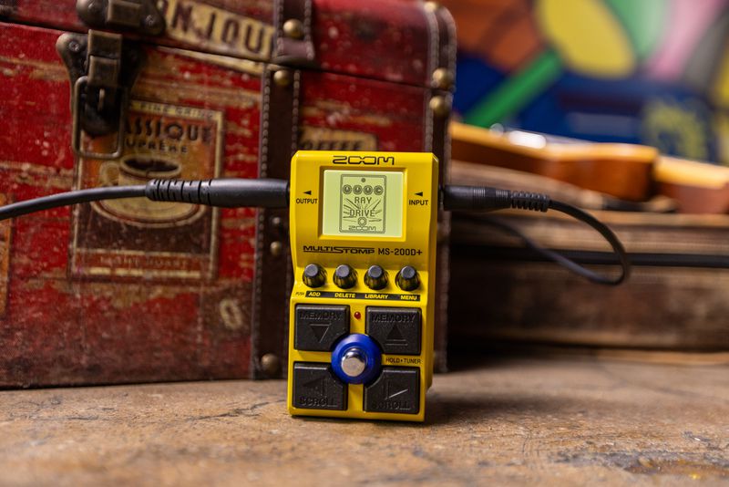 MS-200D+ MultiStomp for Guitarists | ZOOM