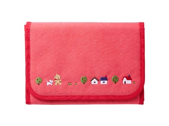 あかちゃんの成長を記録する「母子手帳入れ」｜ファミリア代官山店の