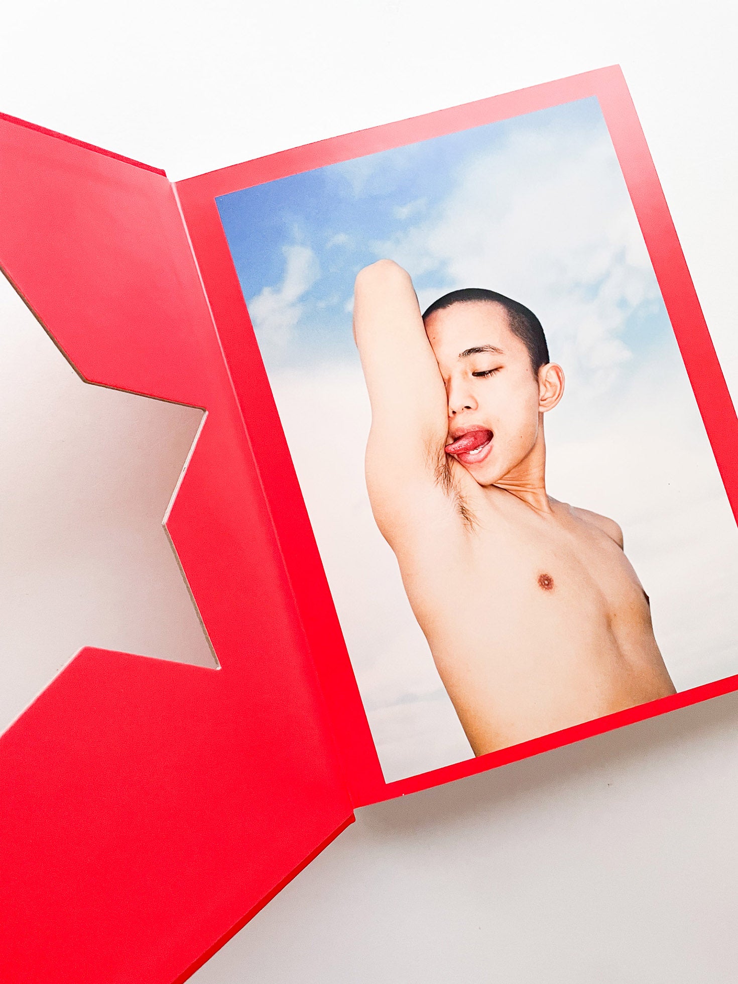 Ren Hang - 本 屋 青 旗 Ao-Hata Bookstore