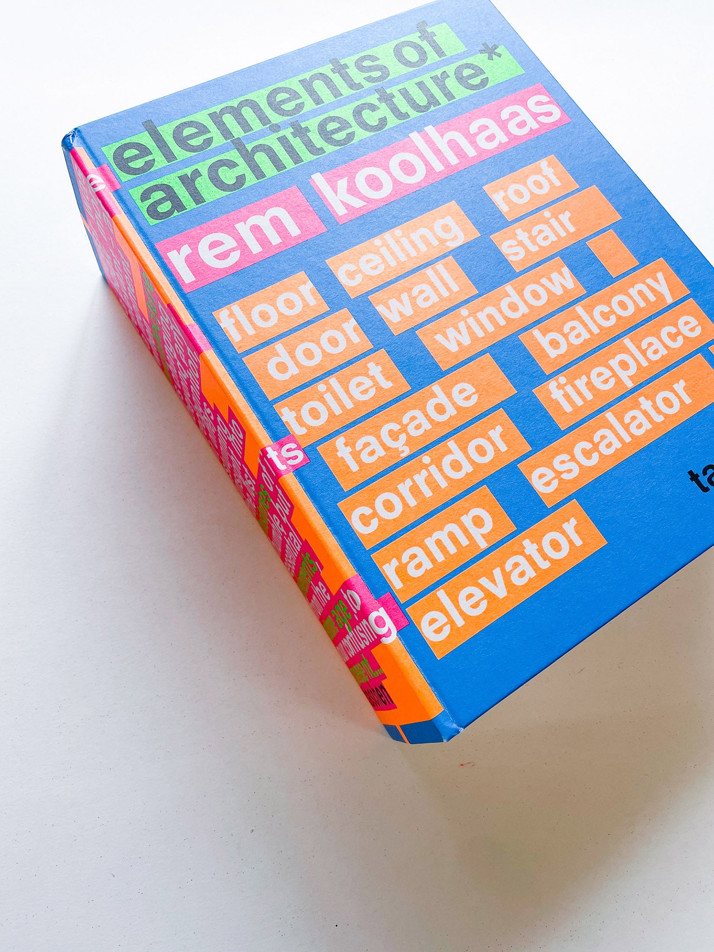 Elements of Architecture / Rem Koolhaas - 本 屋 青 旗 Ao-Hata