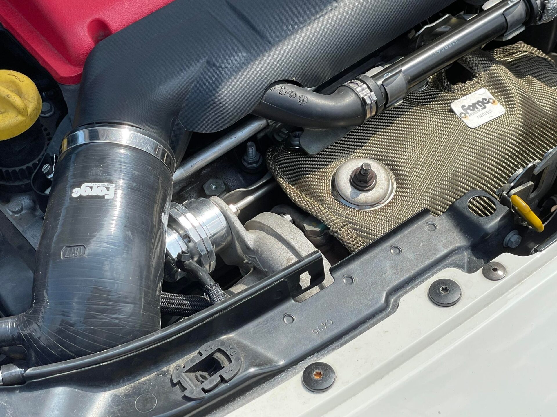 FORGEMOTORSPORT（フォージモータースポーツ）アバルト595 ギャレット