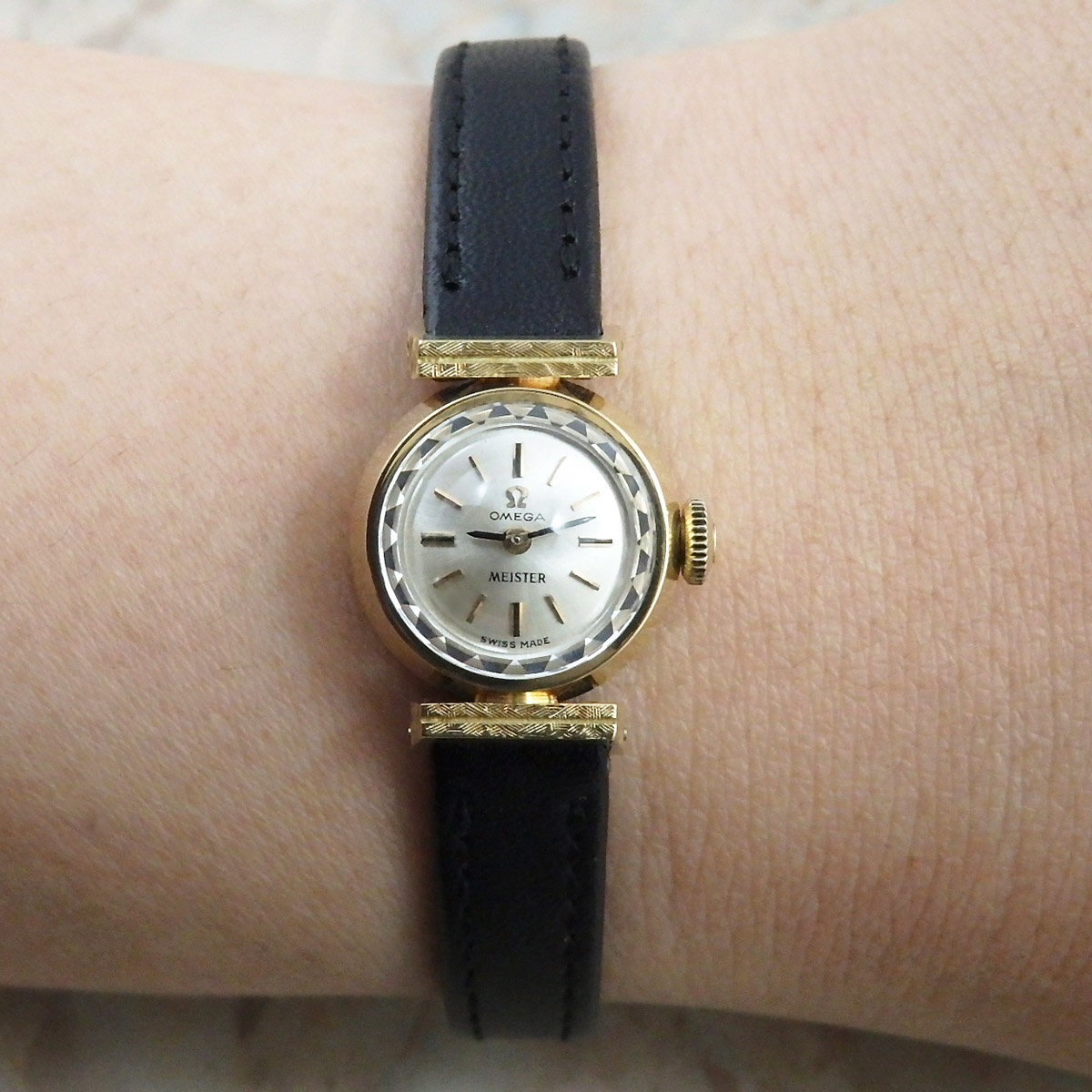オメガ シルバーダイヤル 18KYG 18金無垢 レディースウォッチ 手巻き