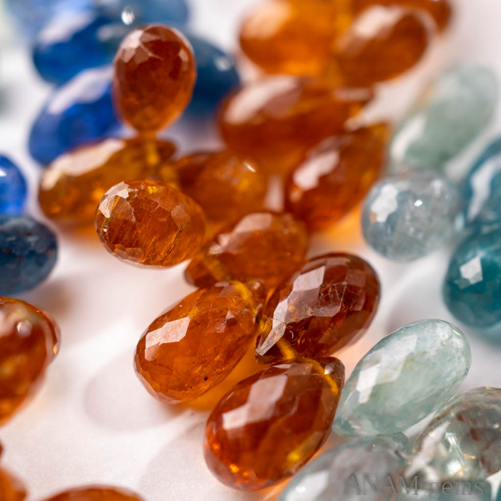 マルチカラー カイヤナイト ドロップ カット‖ANAM gems（アナム