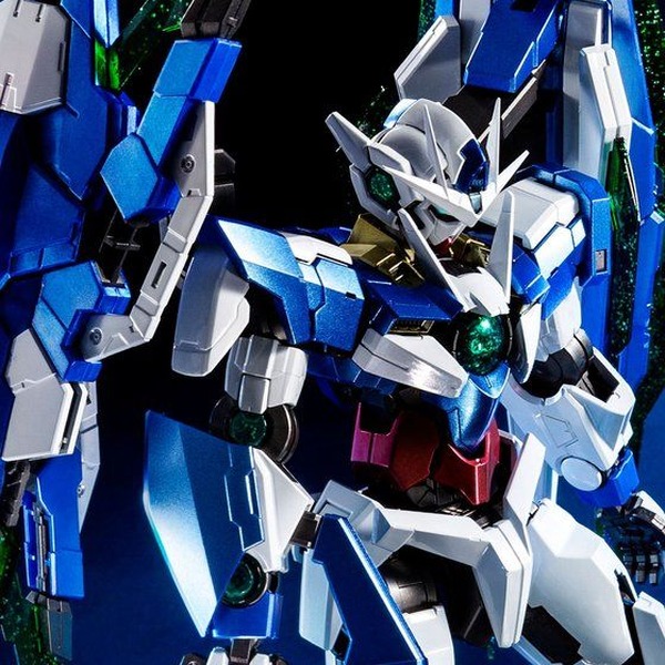 ガンダム00外伝」ダブルオークアンタフルセイバー、豪華版ガンプラ登場