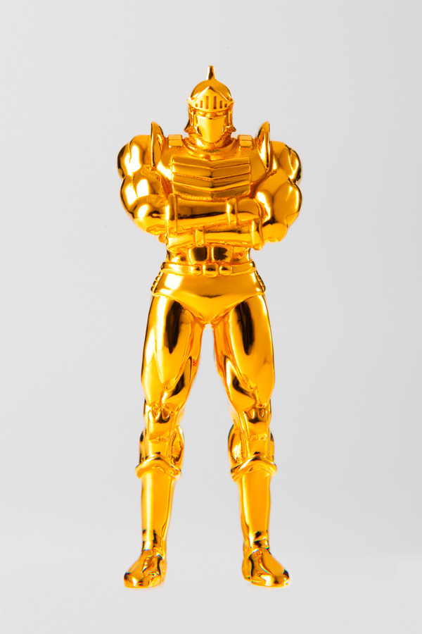 キン肉マン」29体限定！ ロビンマスクの純金フィギュア登場 ゆでたまご