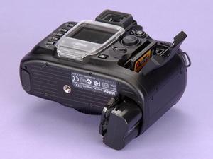 ASCII.jp：Nikon D100 (1/3)