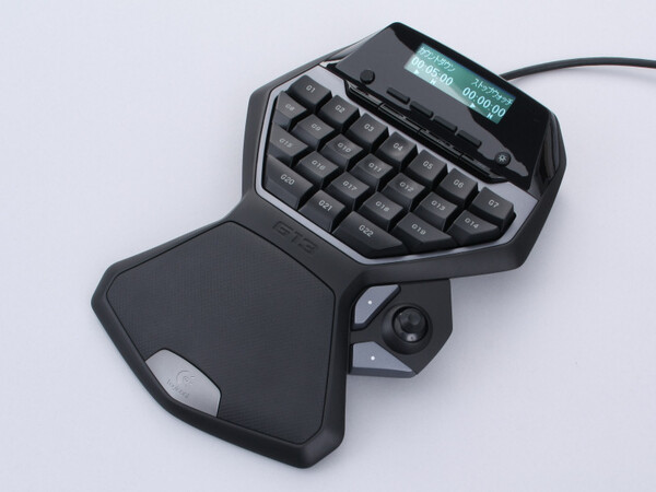 ASCII.jp：ロジクールG13は片手用ゲームコントローラーの決定版か？ (1/4)