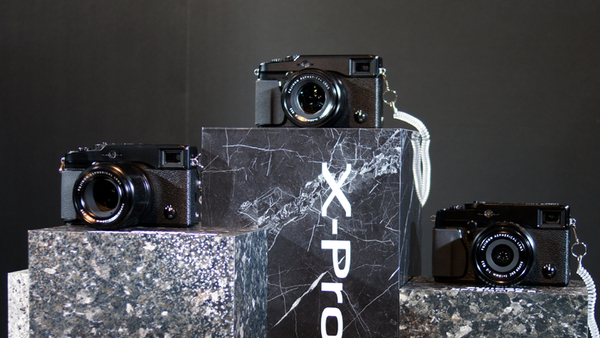 ASCII.jp：画質はフルサイズ並み!? 富士フイルムのミラーレス一眼「X