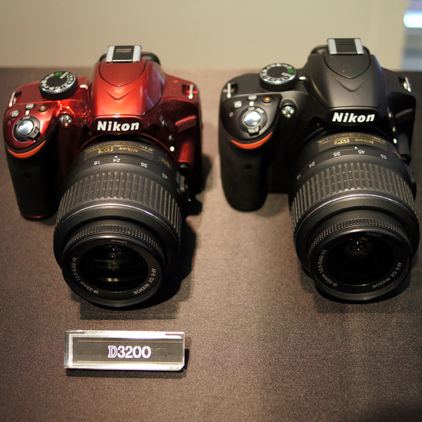 ASCII.jp：スマホでリモート撮影できるニコンの一眼「D3200」登場