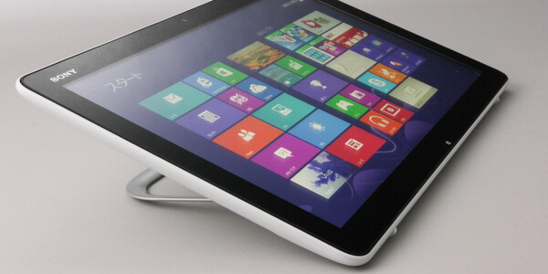 ASCII.jp：フォトレビュー：家族で楽しむ一体型タッチPC VAIO Tap 20 (1/2)