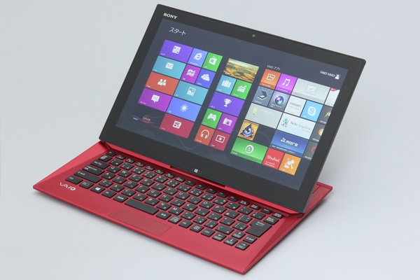ASCII.jp：圧倒的存在感―最強の「VAIO Duo 13 | red edition」を