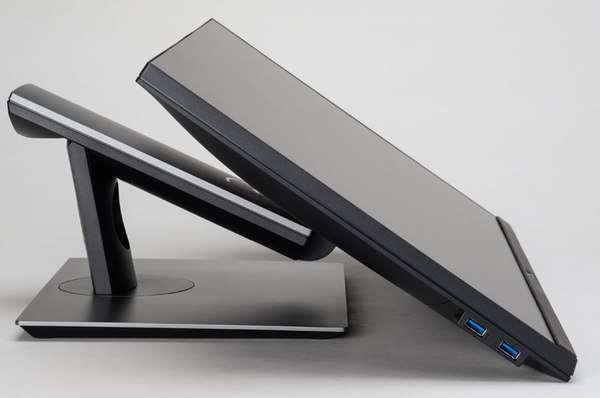 ASCII.jp：多関節スタンドで巨大タブレットみたいに使える23.8型タッチ