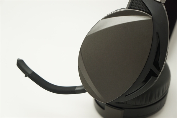 ASCII.jp：ASUSからゲーム向け新ヘッドセット登場！ ワイヤレスも