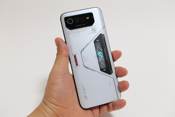 ASCII.jp：速度を計ったら世界最速のゲーミングスマホだった! 「ROG