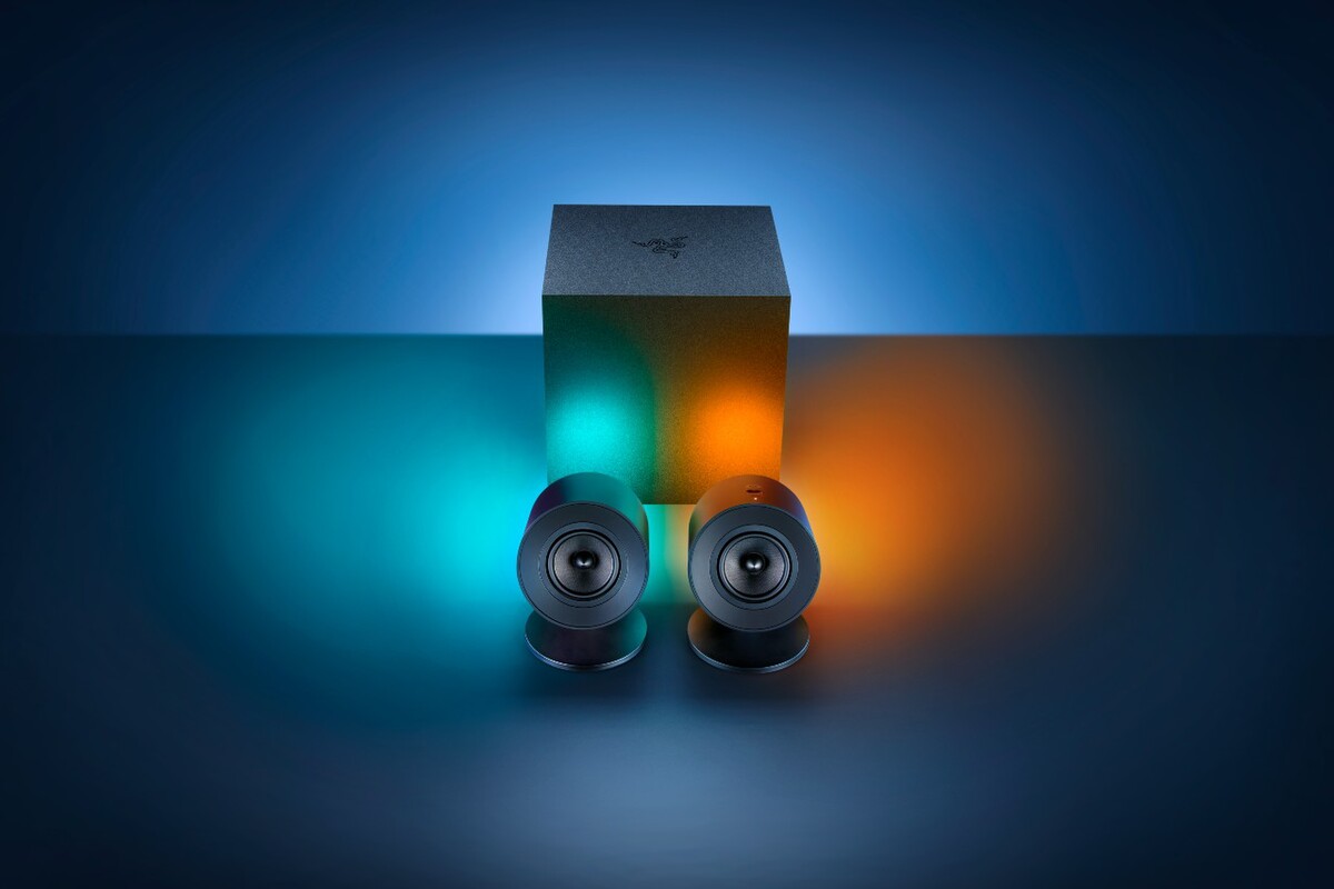 ASCII.jp：Razer、背面にRazer Chroma RGBを搭載した「Razer Nommo V2