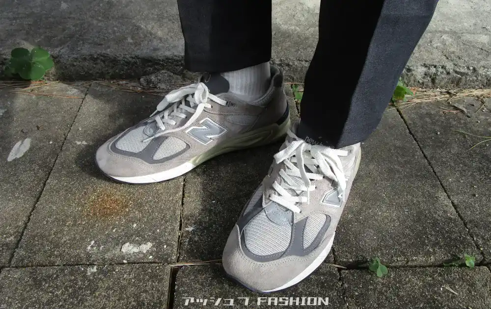 数年履いたニューバランス【990V2】のサイズ感やコーデなどをレビュー