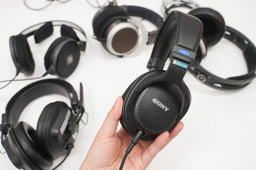ミニレビュー】ソニー新モニターヘッドフォン「MDR-MV1」と、伝説の