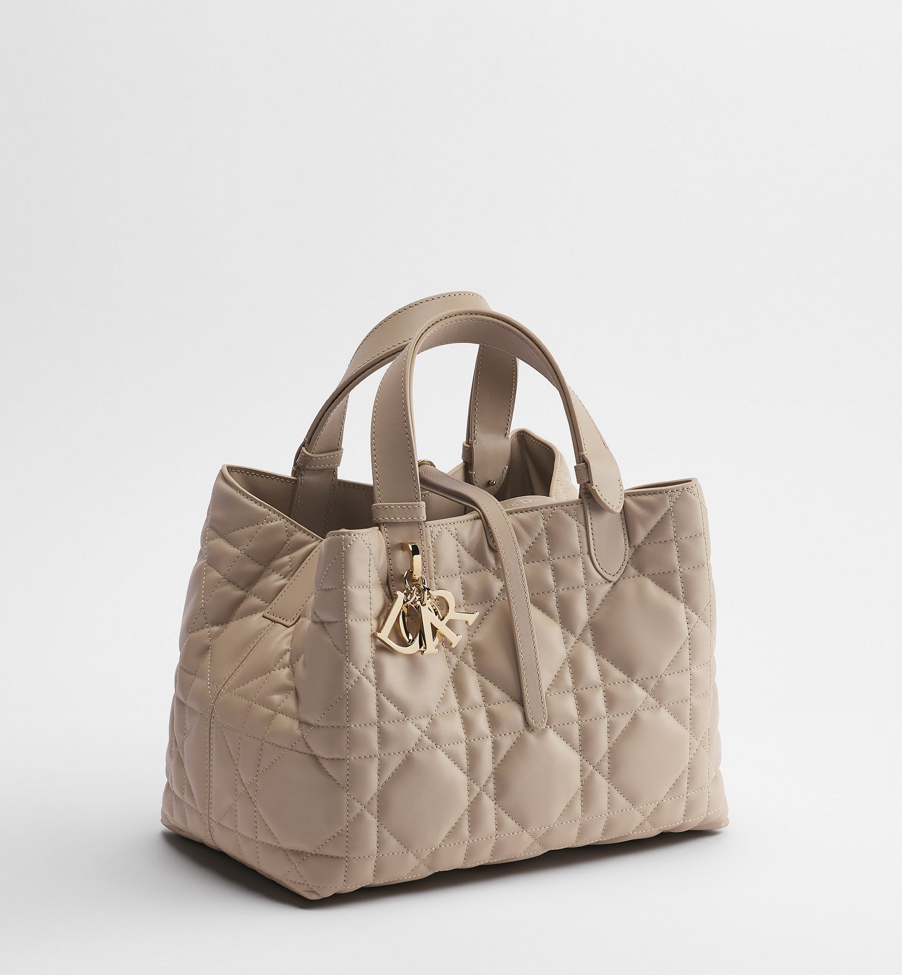 Medium Dior Toujours Bag Camel Macrocannage Calfskin | DIOR