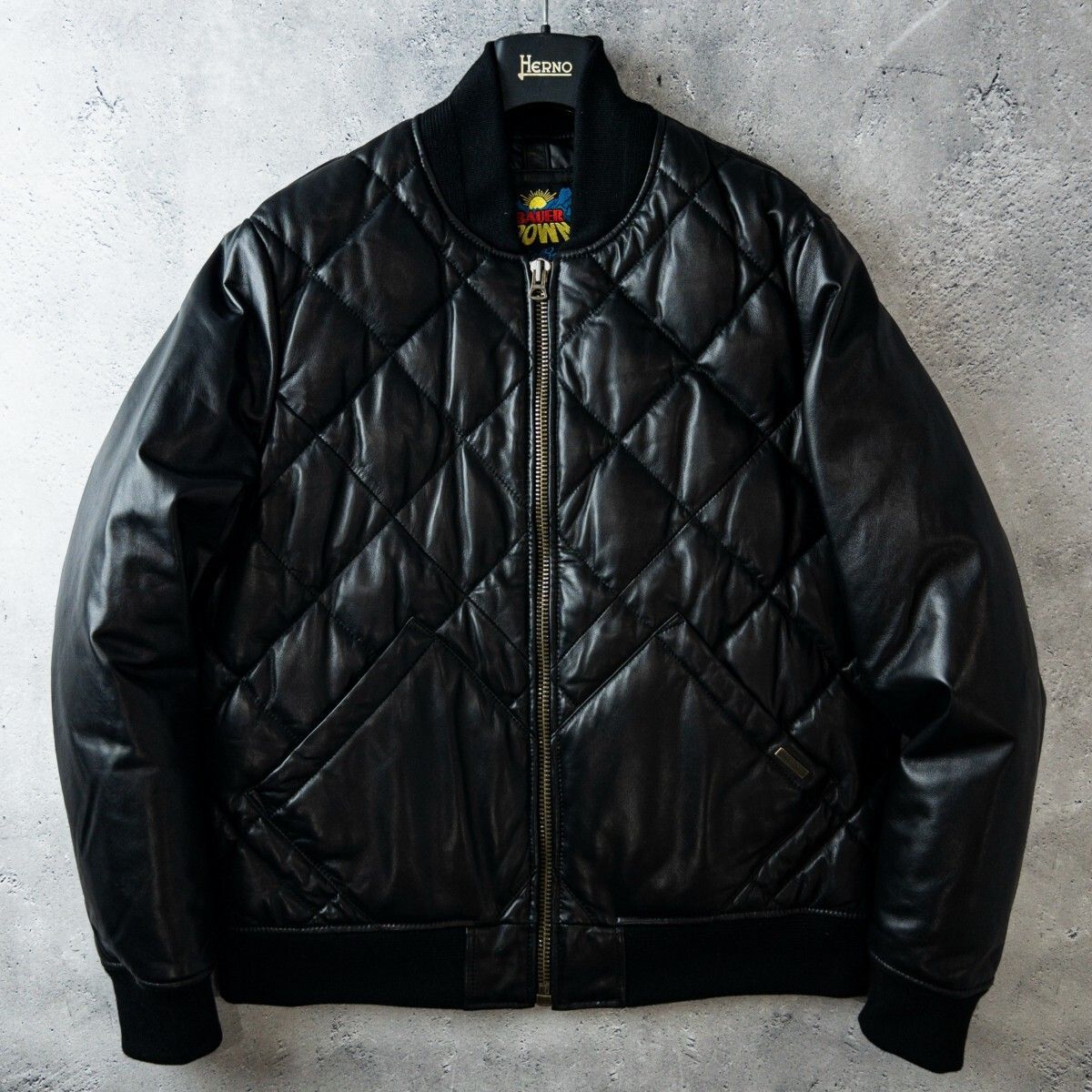 名作 極美品 Eddie Bauer エディーバウアー 日の出タグ 羊革