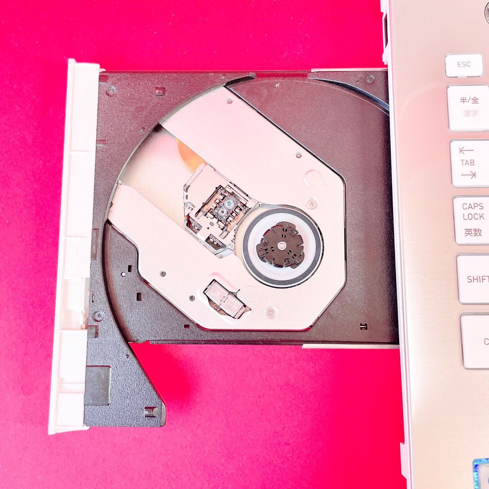 ブルーレイ見れる❣️人気No.1✨️おしゃれゴールド✨️Corei7 薄型