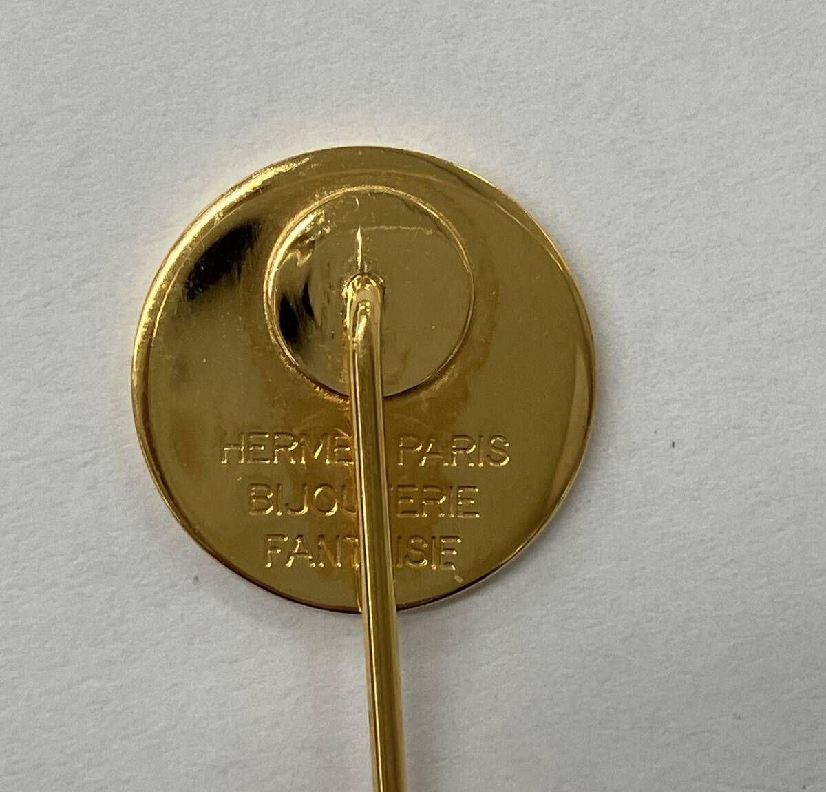 HERMES セリエ ピンブローチ ブランドアクセサリー エルメス ゴールド
