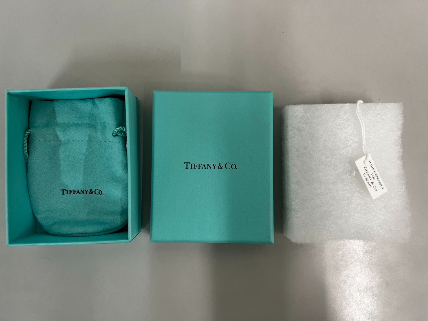 ティファニー空箱と巾着 A59-1100 - メルカリ