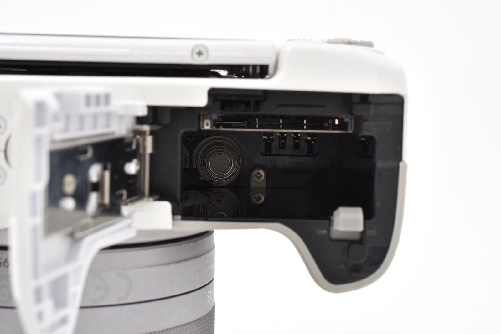 美品】キヤノン Canon EOS M3 レンズキット☆WIFi搭載&高画質