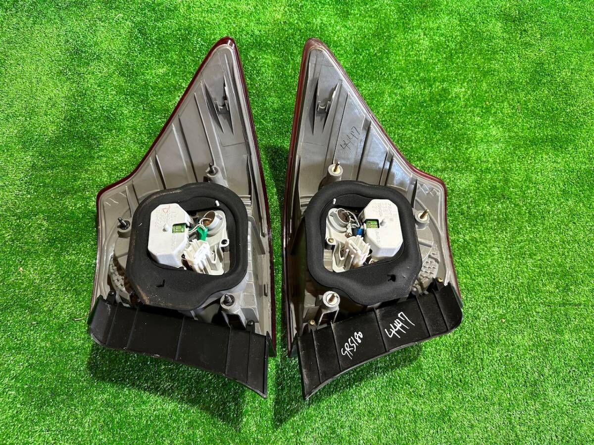 MO2-00110 トヨタ 純正 GRS180 GRS182 18系 クラウン アスリート LED