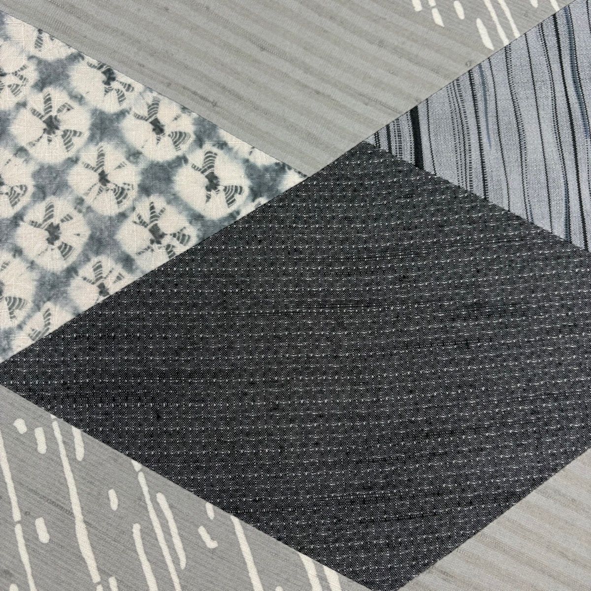 美品】 袋帯 秀品 よろけ縞 幾何学模様 切嵌 絞り 灰色 全通 正絹