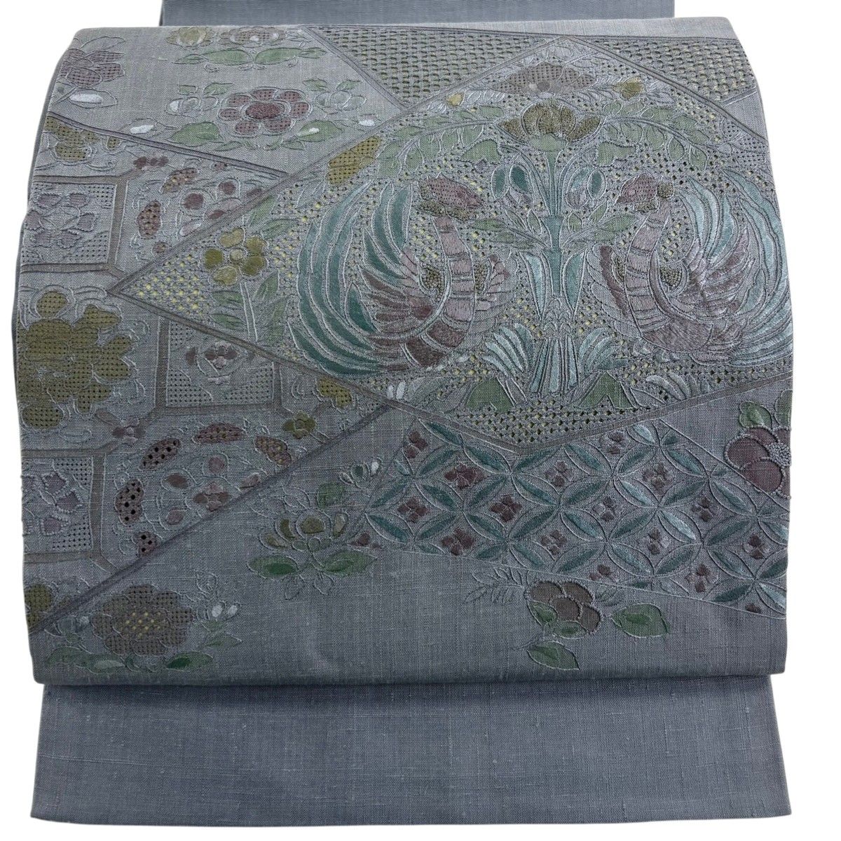 袋帯 秀品 紬地 向かい鳥 草花 刺繍 灰緑 お太鼓柄 正絹 【中古